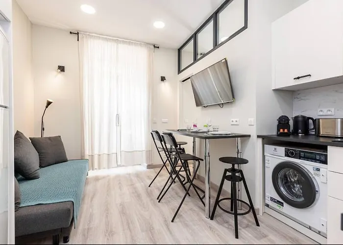 דירה 1 Bed, Center Of With Ac