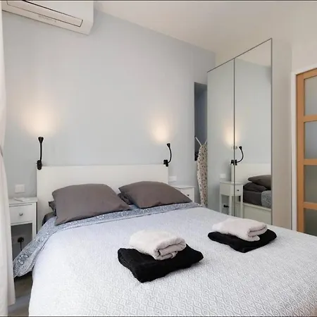 1 Bed, Center Of With Ac